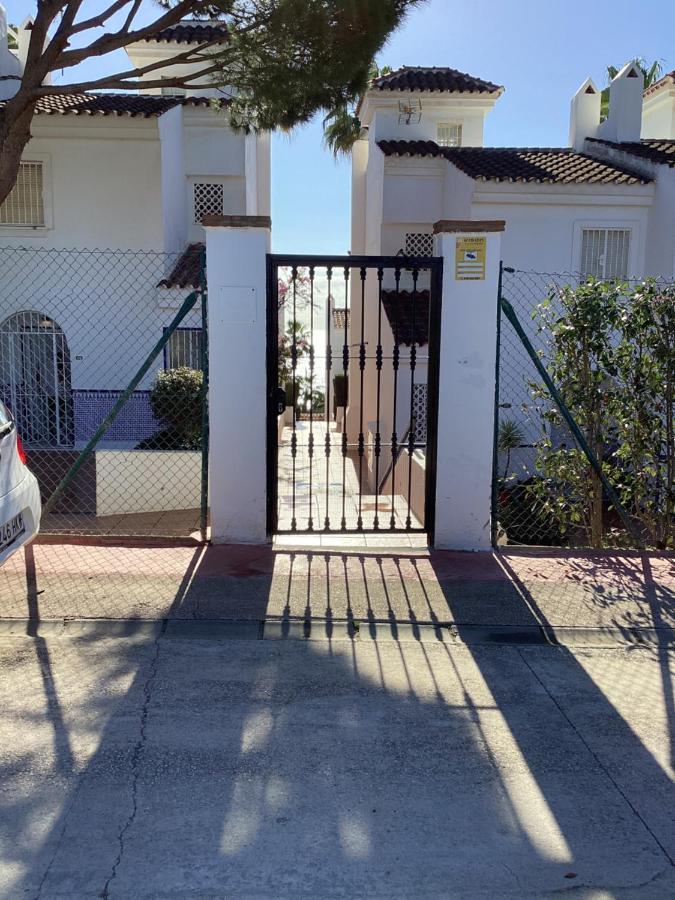 Playa Marina Club Pretty House Apartment Малага Екстериор снимка